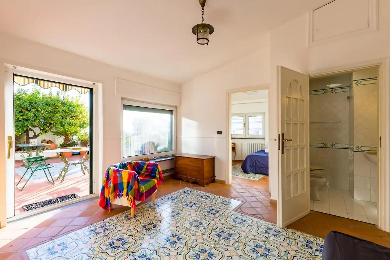 Villa Paola - Hidden Panoramic Garden And Terraces By Napoliapartments Apartment