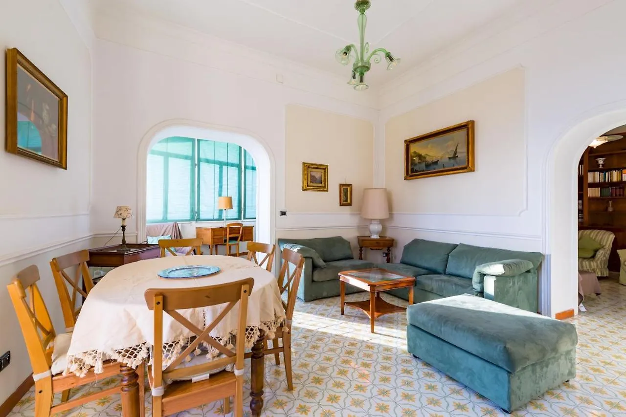 Apartment Villa Paola - Hidden Panoramic Garden And Terraces By Napoliapartments